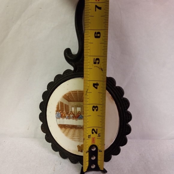 VINTAGE Cast Iron Trivet THE LORDS SUPPER Tile Wall Decor Dining Room or Kitchen - Picture 3 of 4